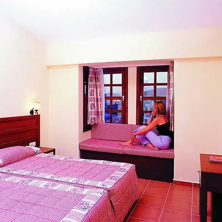 Lemas Hotel de apartamente 3*