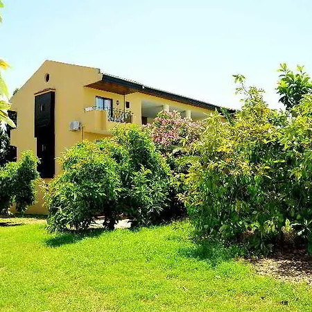 Hotel de apartamente Lemas 3*