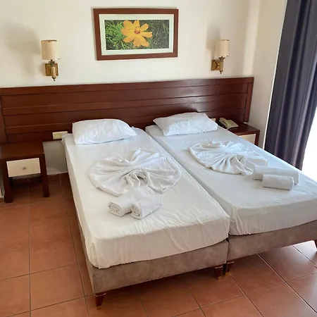Lemas Aparthotel