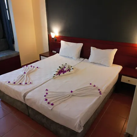 Lemas Apartmanhotel Side