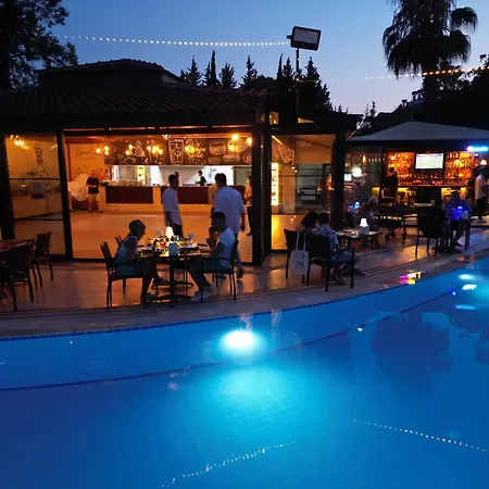 Apart Otel Lemas 3*