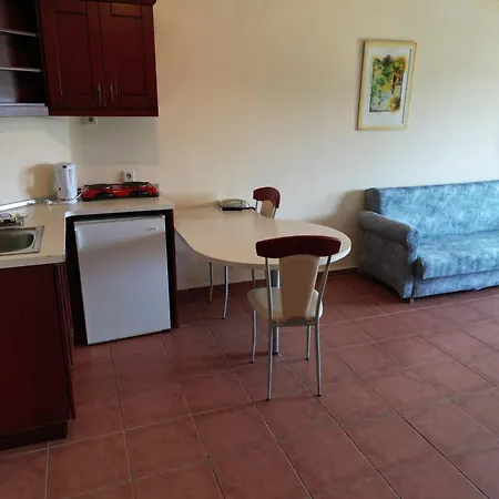 Lemas Apart Otel 3*