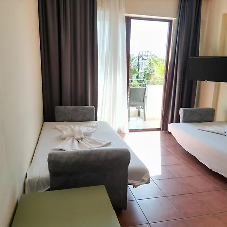 Hotel apartamentowy Lemas Side