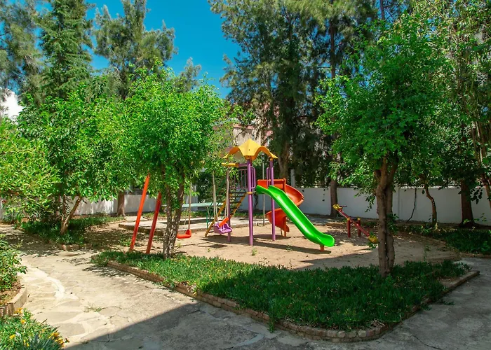 Lemas Apartmanhotel