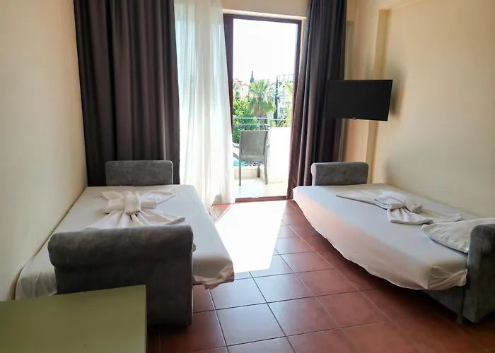 Lemas Apartmanhotel 4*