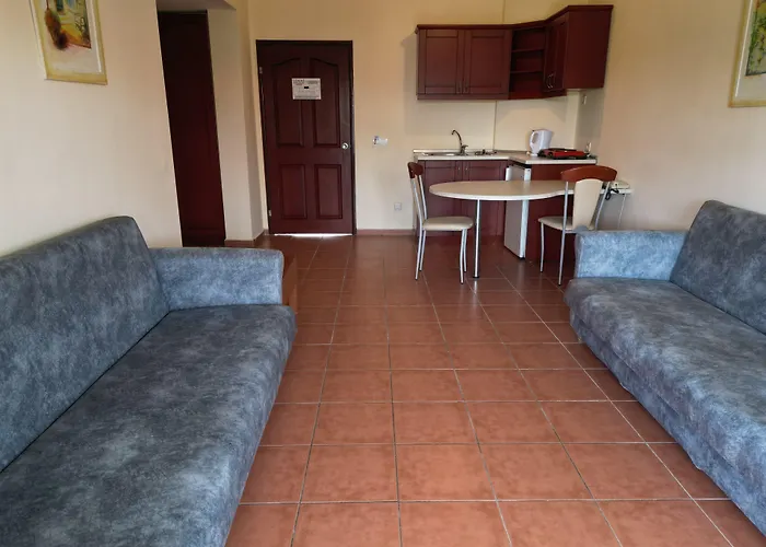 Lemas Apartmanhotel