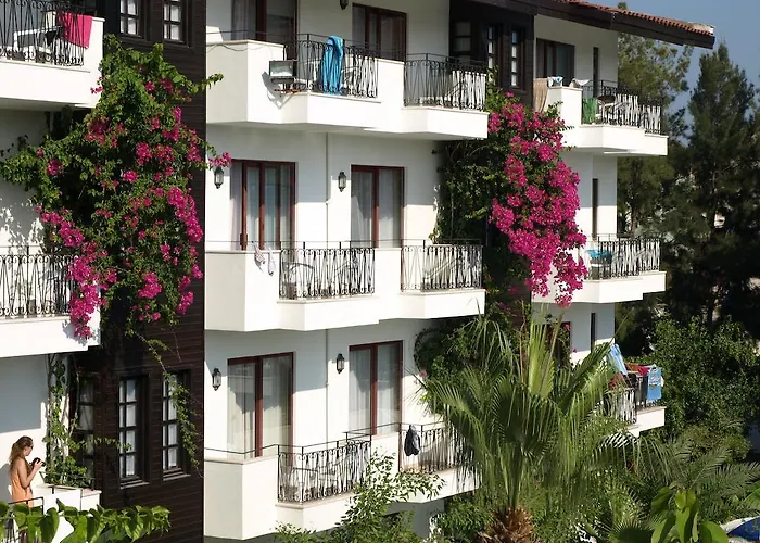Apartmanhotel Lemas 4*